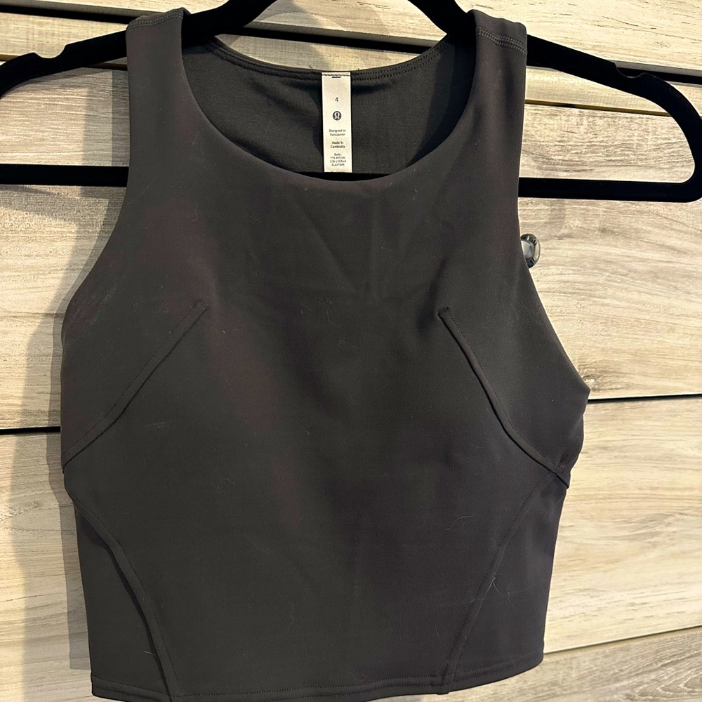 Womens lululemon invigorate tank size 4